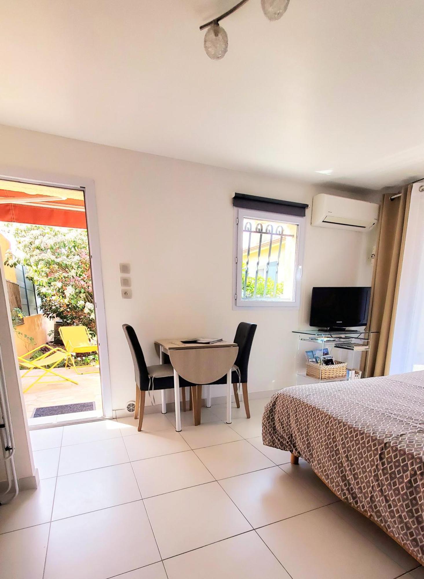 Chambre D'Hote Kalango Proche De La Plage-Piscine Люссиана Экстерьер фото